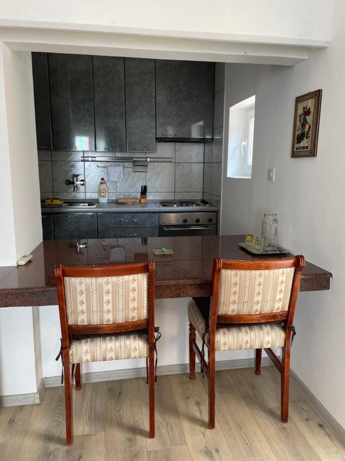 Sea View Apartment Sveti Stefan Exterior photo