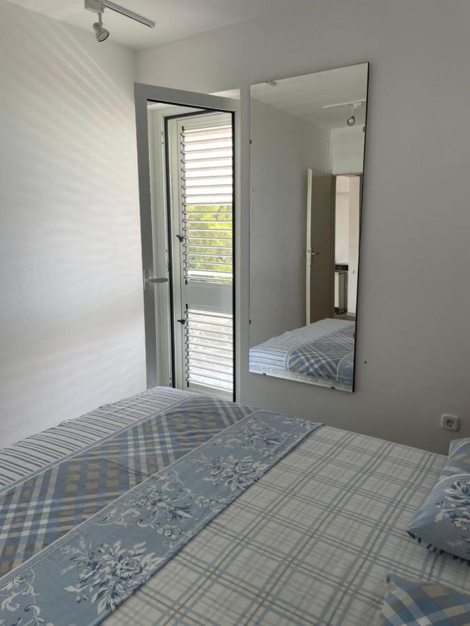 Sea View Apartment Sveti Stefan Exterior photo